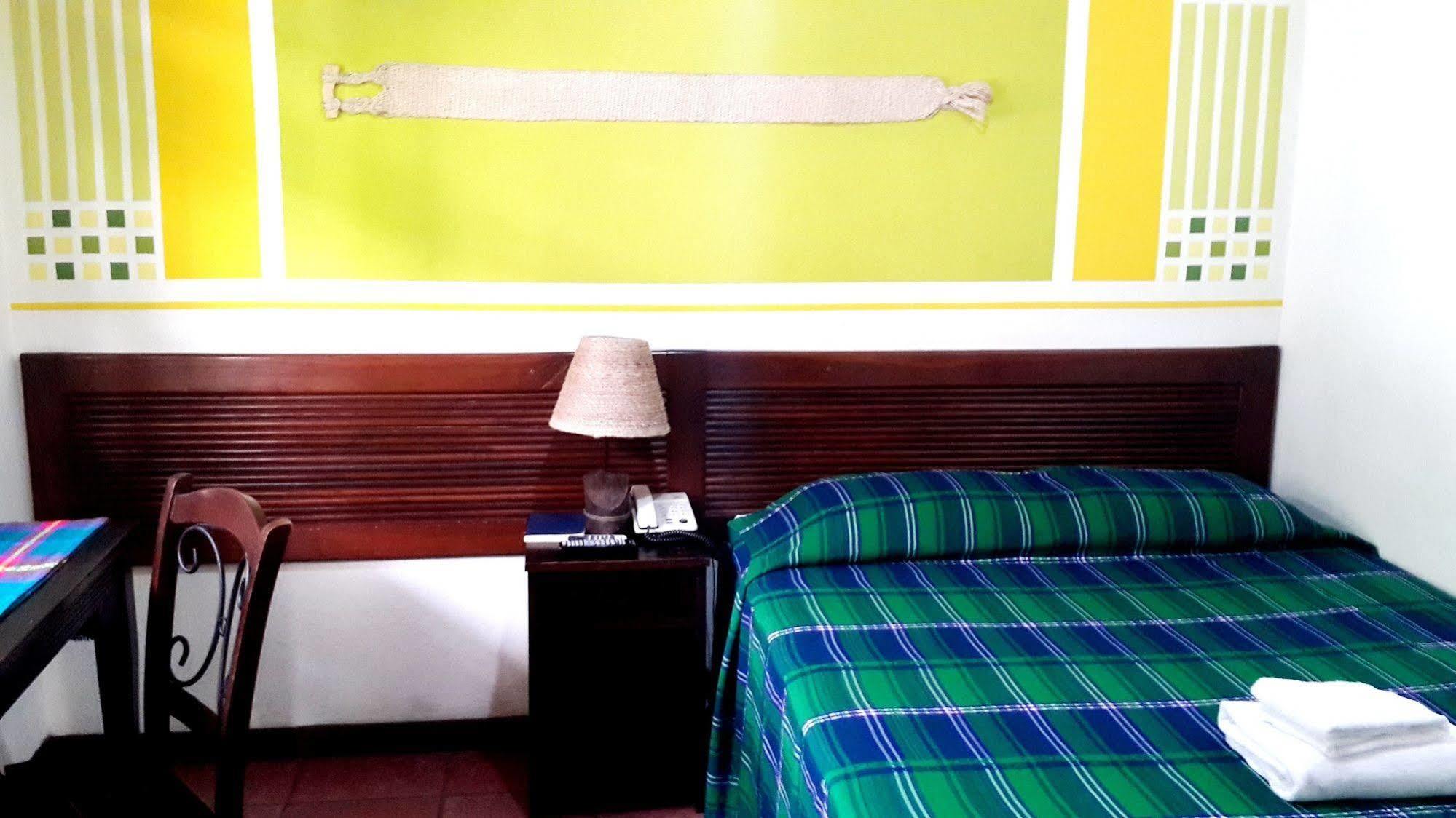 Hotel Arbol De Fuego San Salvador Eksteriør billede